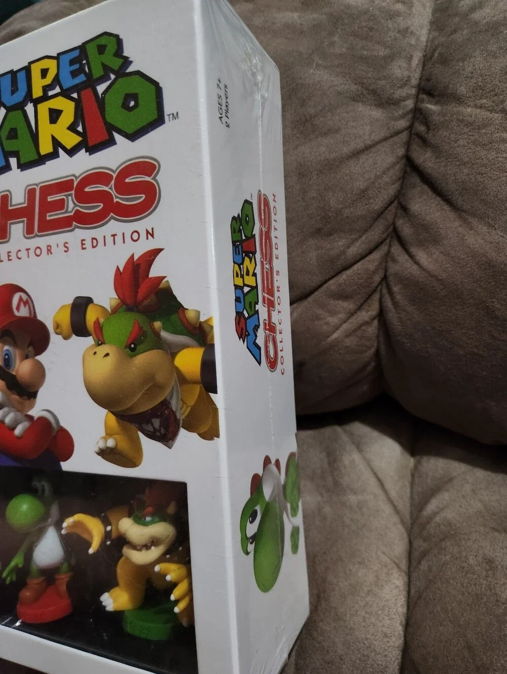 Nintendo Super Mario Chess Collector's Edition - Red, Green, Pink, Yellow